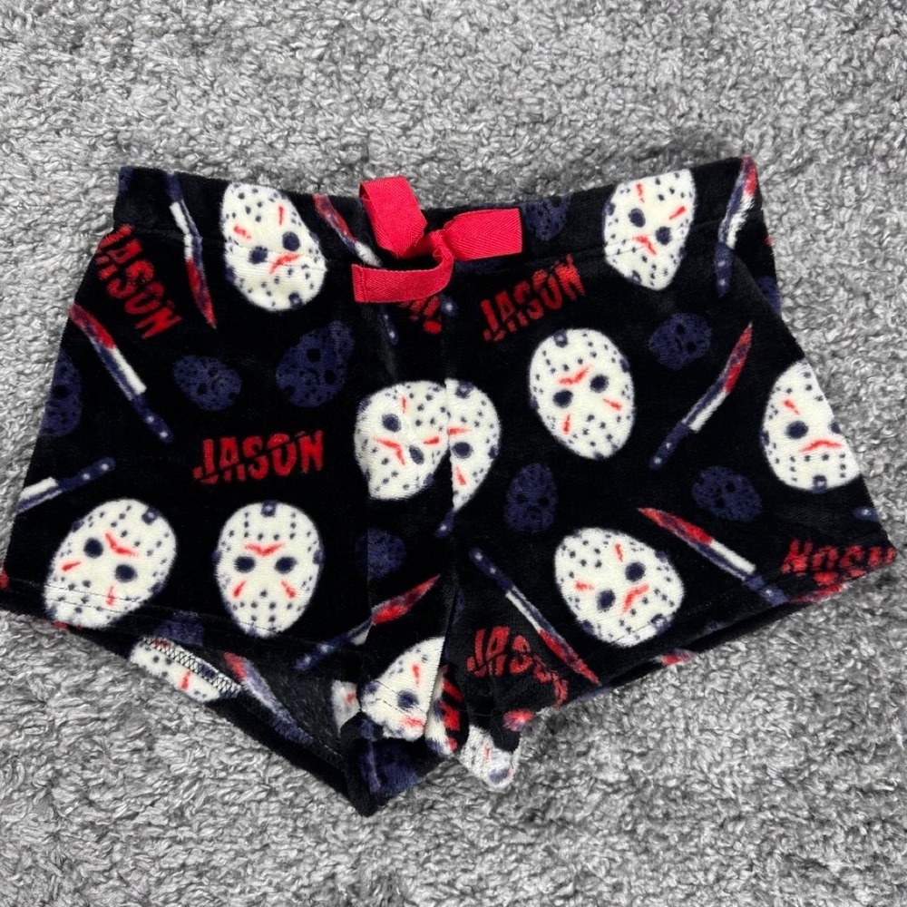 Friday the 13th Jason shorts, Size Large